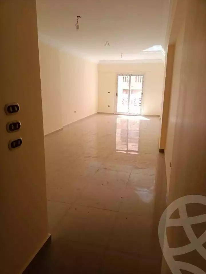 https://aqarmap.com.eg/ar/listing/5822086-for-sale-alexandria-ganaklis-shr-mrtdy-bsh
