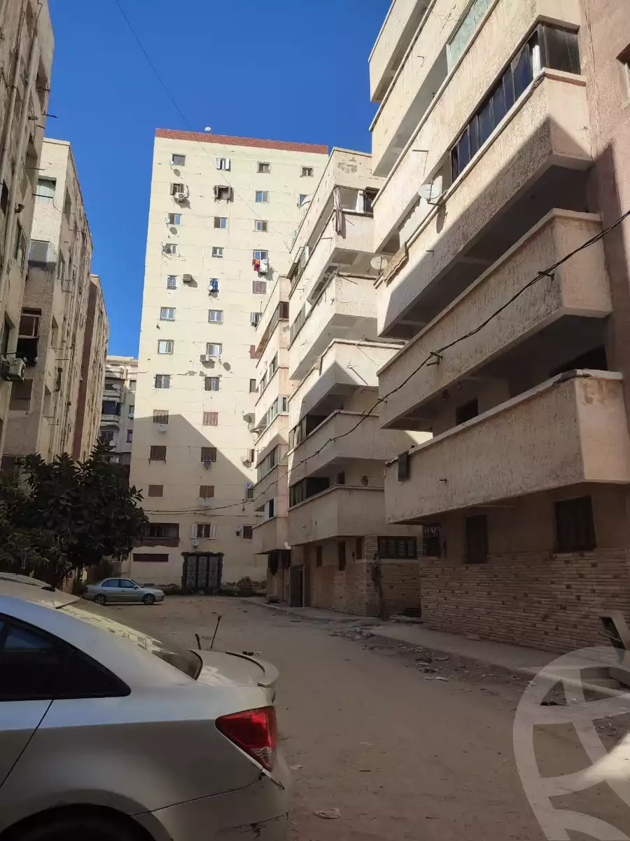 https://aqarmap.com.eg/en/listing/5823648-for-sale-alexandria-l-jmy-lbytsh-el-hay-st