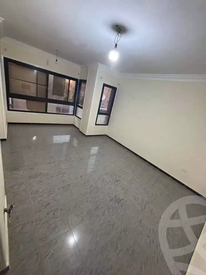 https://aqarmap.com.eg/ar/listing/5824568-for-sale-cairo-el-haram-shareaa-khatem-el-morsalen