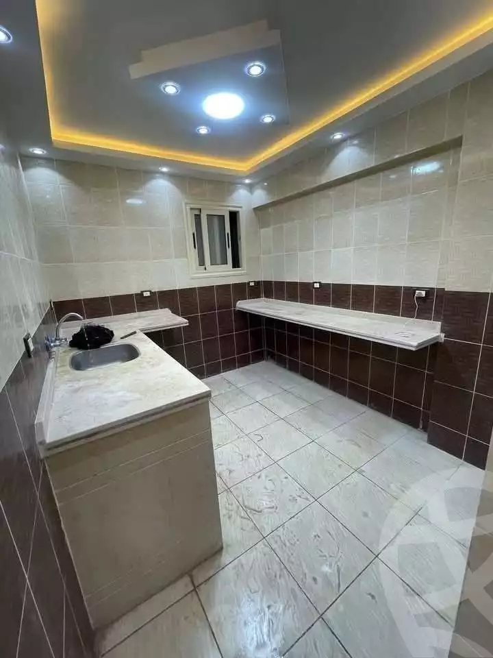 https://aqarmap.com.eg/ar/listing/5828497-for-sale-alexandria-l-jmy-lbytsh-ibrahim-othman-st