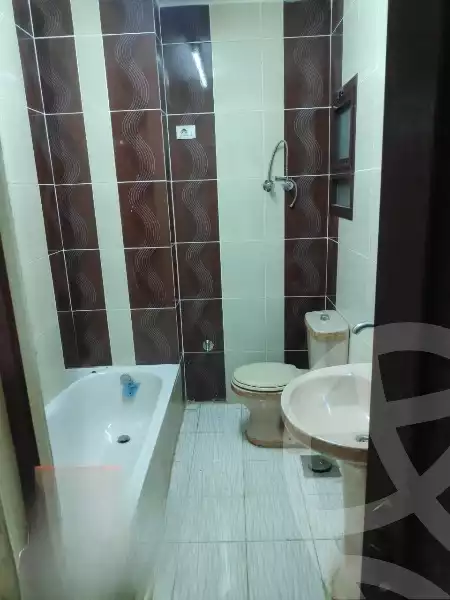 https://aqarmap.com.eg/en/listing/5829166-for-sale-cairo-el-amirya-al-seha-st