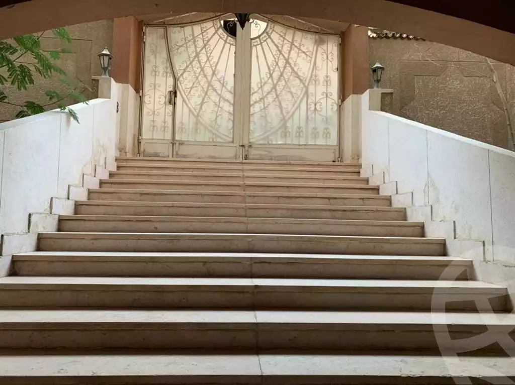 https://aqarmap.com.eg/en/listing/5829813-for-sale-cairo-hadayek-el-ahram-khufu-gate