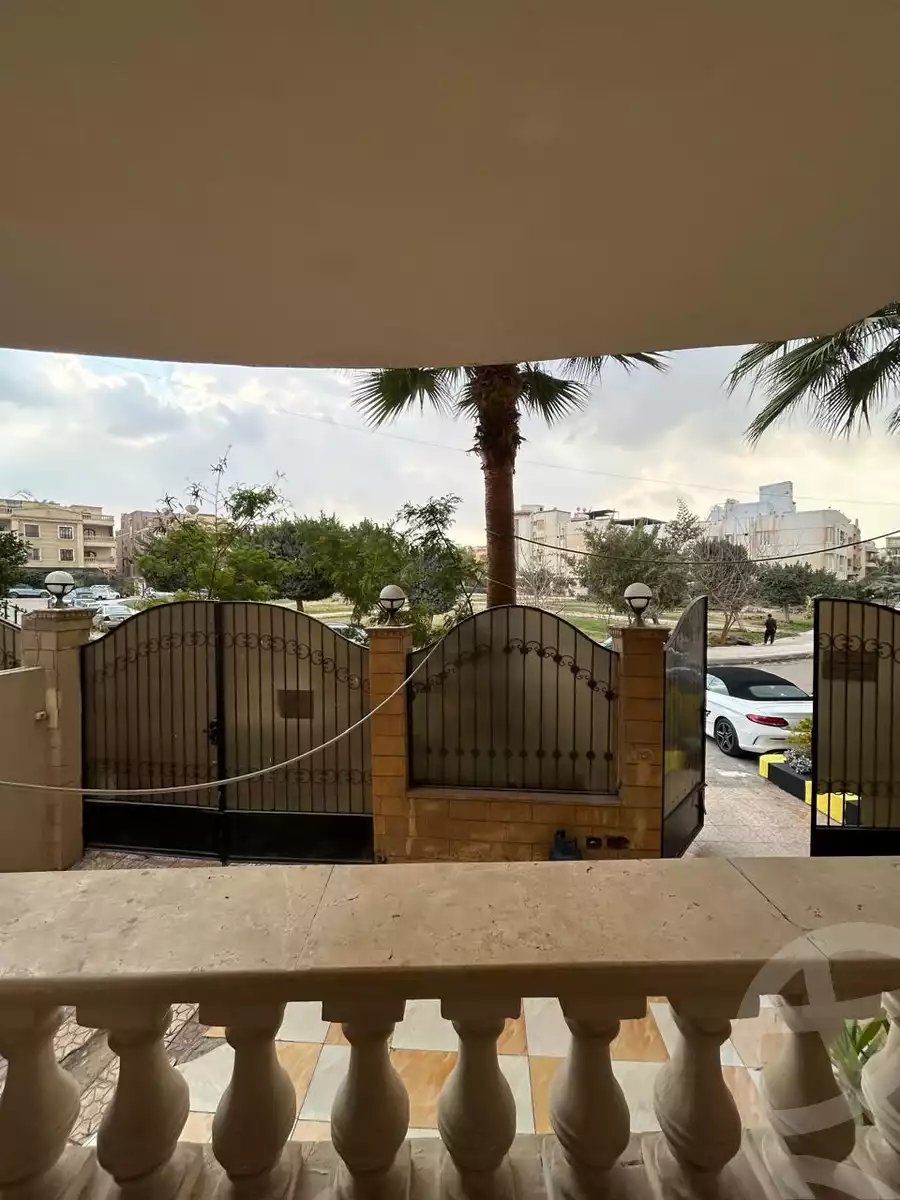 https://aqarmap.com.eg/en/listing/5830353-for-sale-cairo-new-cairo-el-ahyaa-first-neighborhood-street-1