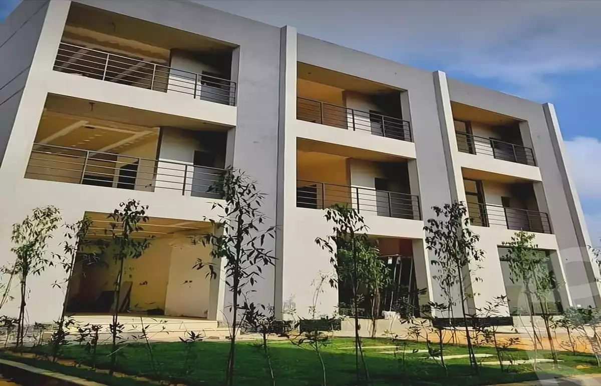 https://aqarmap.com.eg/ar/listing/5830400-for-sale-cairo-new-cairo-lmstqbl-syty-compounds-kmbwnd-mwnty-nbwlywny-rybwrtj-l-qry
