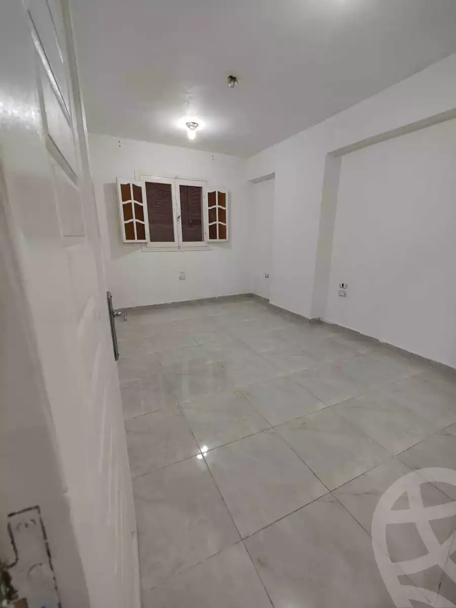 https://aqarmap.com.eg/ar/listing/5830898-for-sale-cairo-ain-shams-ain-shams-el-sharkia-el-eshrein-stt