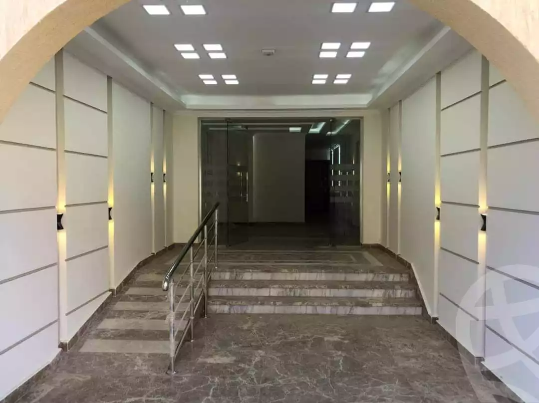 https://aqarmap.com.eg/en/listing/5832488-for-sale-cairo-el-shorouk-compounds-maadi-view