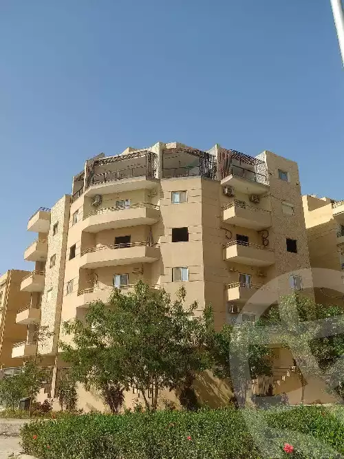 https://aqarmap.com.eg/en/listing/5833926-for-sale-cairo-new-cairo-compounds-el-mostashareen-compound