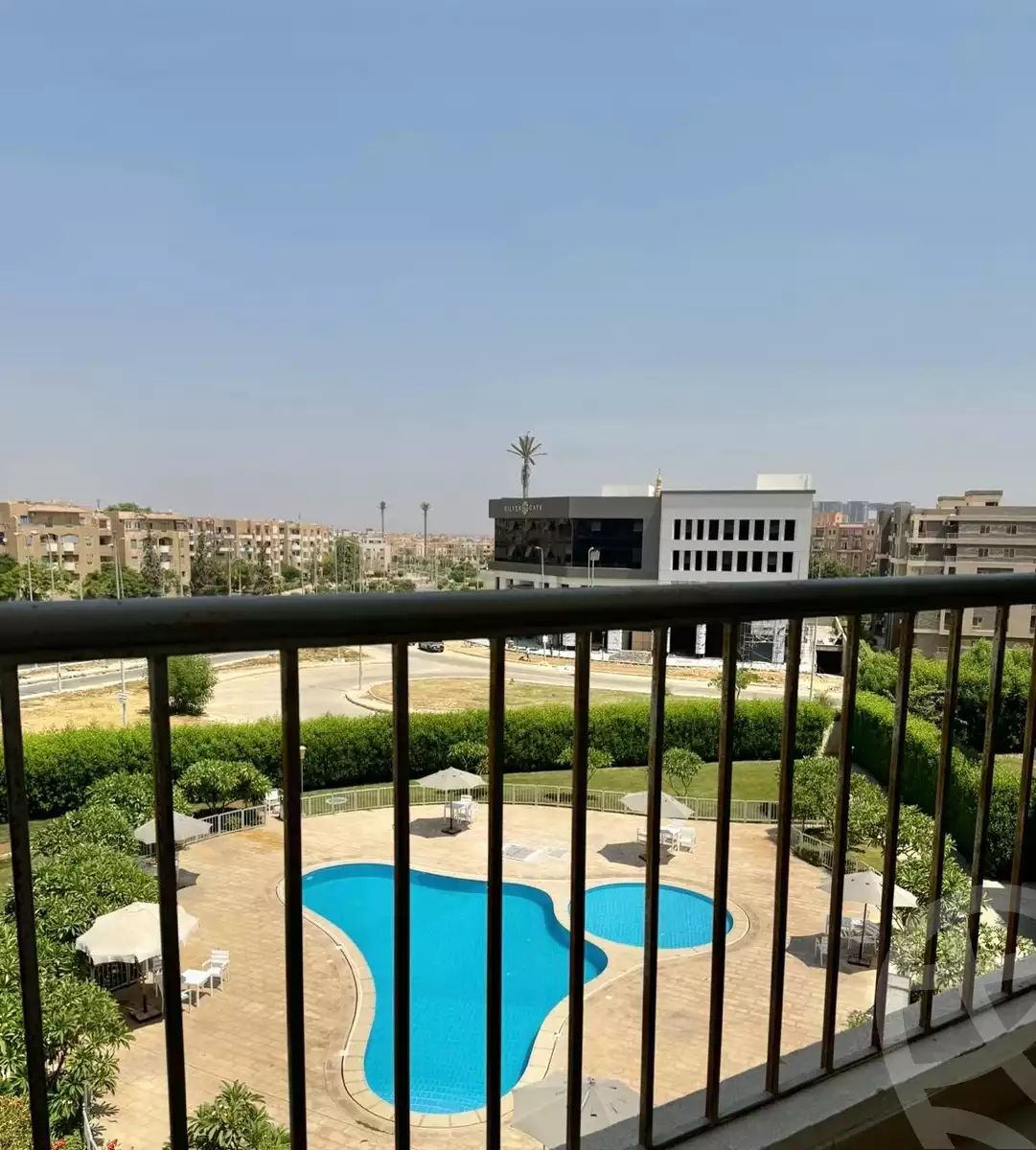 https://aqarmap.com.eg/en/listing/5836465-for-sale-cairo-el-sheikh-zayed-city-compounds-dh-drys