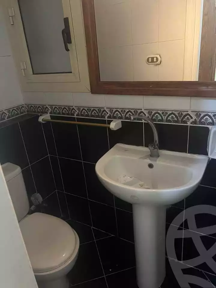 https://aqarmap.com.eg/ar/listing/5836627-for-rent-alexandria-glim-shr-bw-qyr-tryq-lhry