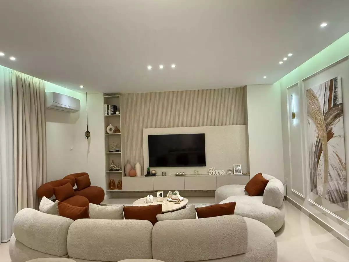 https://aqarmap.com.eg/ar/listing/5836647-for-sale-cairo-new-cairo-compounds-nakhil-village