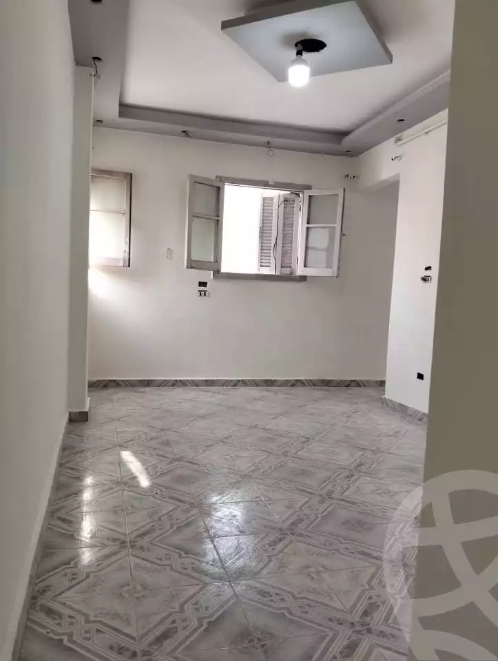 https://aqarmap.com.eg/ar/listing/5836903-for-sale-alexandria-el-asafra-shr-45