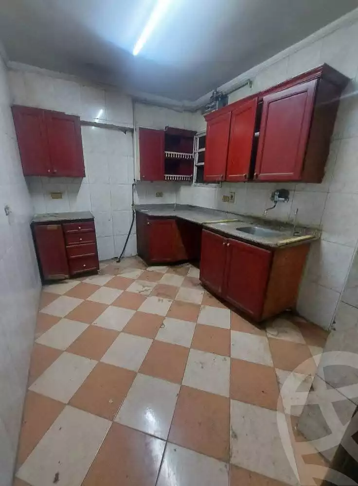 https://aqarmap.com.eg/en/listing/5836945-for-sale-cairo-helwan-helwan-el-sharkeya-khesro-basha-st