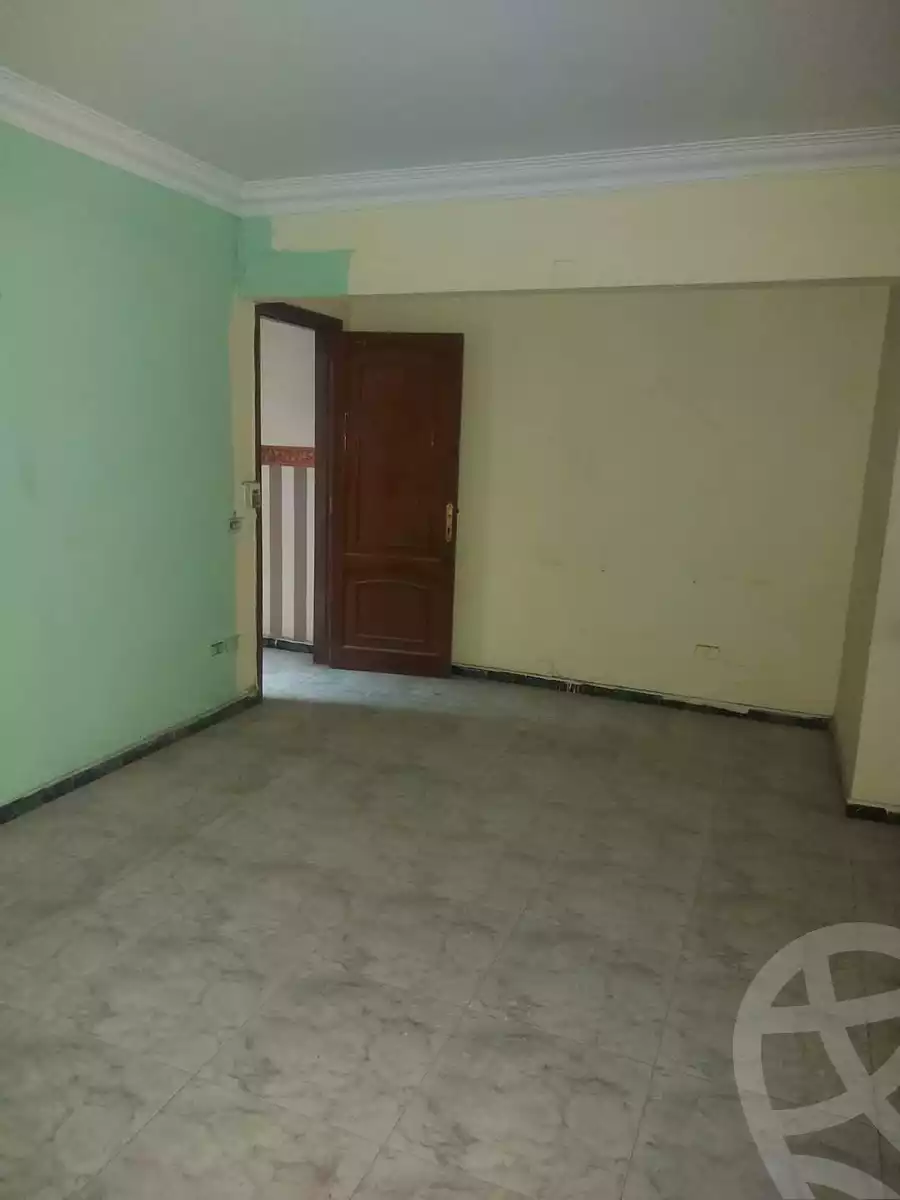 https://aqarmap.com.eg/en/listing/5837017-for-sale-cairo-helwan-helwan-el-sharkeya-khesro-basha-st