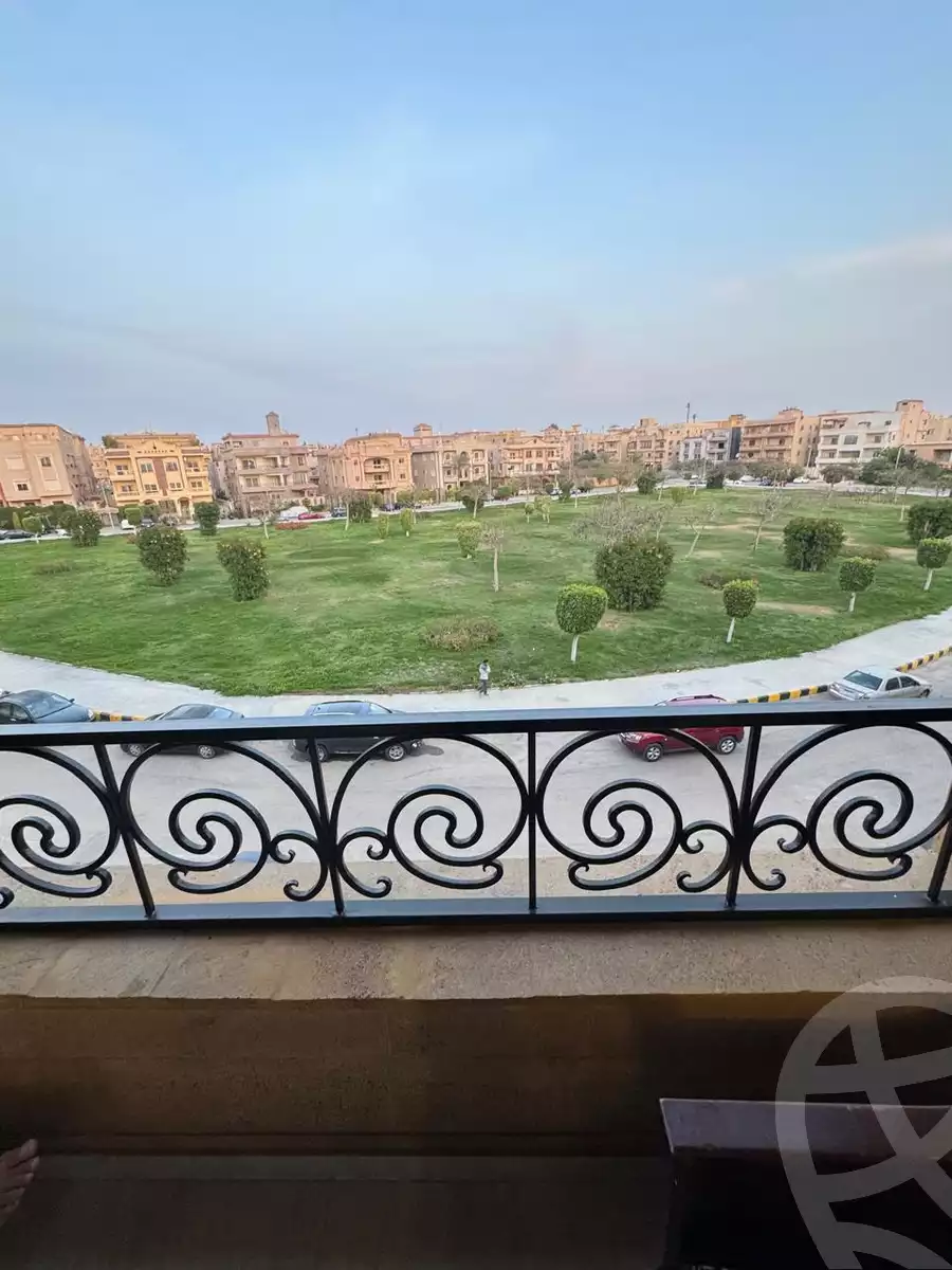 https://aqarmap.com.eg/en/listing/5840613-for-sale-cairo-new-cairo-ganob-el-akadamiya-south-academy-d-hassan-ibn-thabet-st