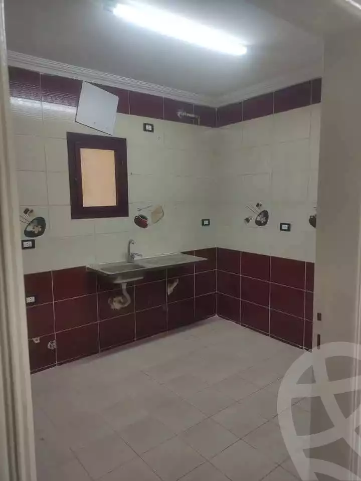 https://aqarmap.com.eg/ar/listing/5840686-for-rent-cairo-mokattam-lhdb-l-ly-shareaa-9