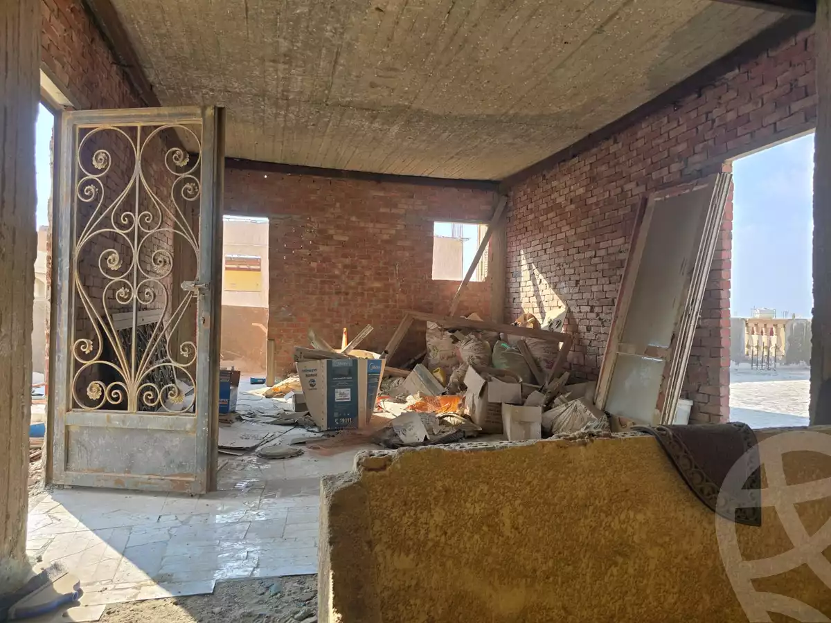 https://aqarmap.com.eg/en/listing/5841297-for-sale-cairo-new-cairo-south-investors-el-shaheed-ayman-katat-st