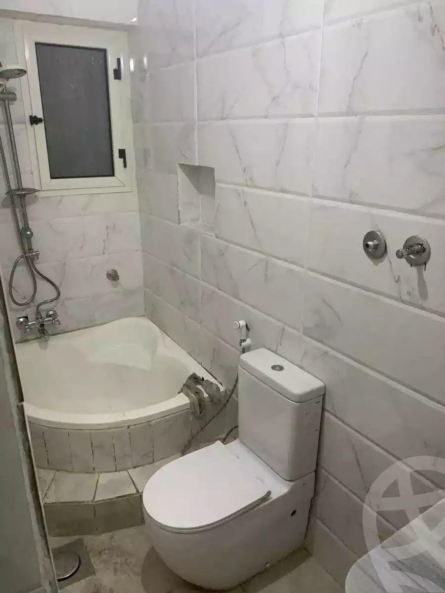 https://aqarmap.com.eg/en/listing/5841426-for-sale-alexandria-rs-ltyn