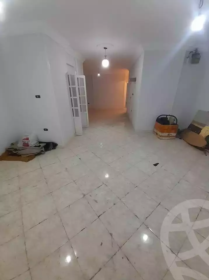 https://aqarmap.com.eg/en/listing/5843665-for-sale-alexandria-zezenia-ibrahim-el-attar-st