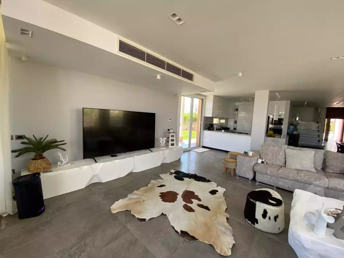 https://aqarmap.com.eg/ar/listing/5844810-for-rent-north-coast-resorts-seashells-resort