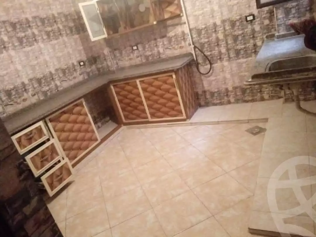 https://aqarmap.com.eg/ar/listing/5847351-for-rent-alexandria-l-jmy-el-kilo-21