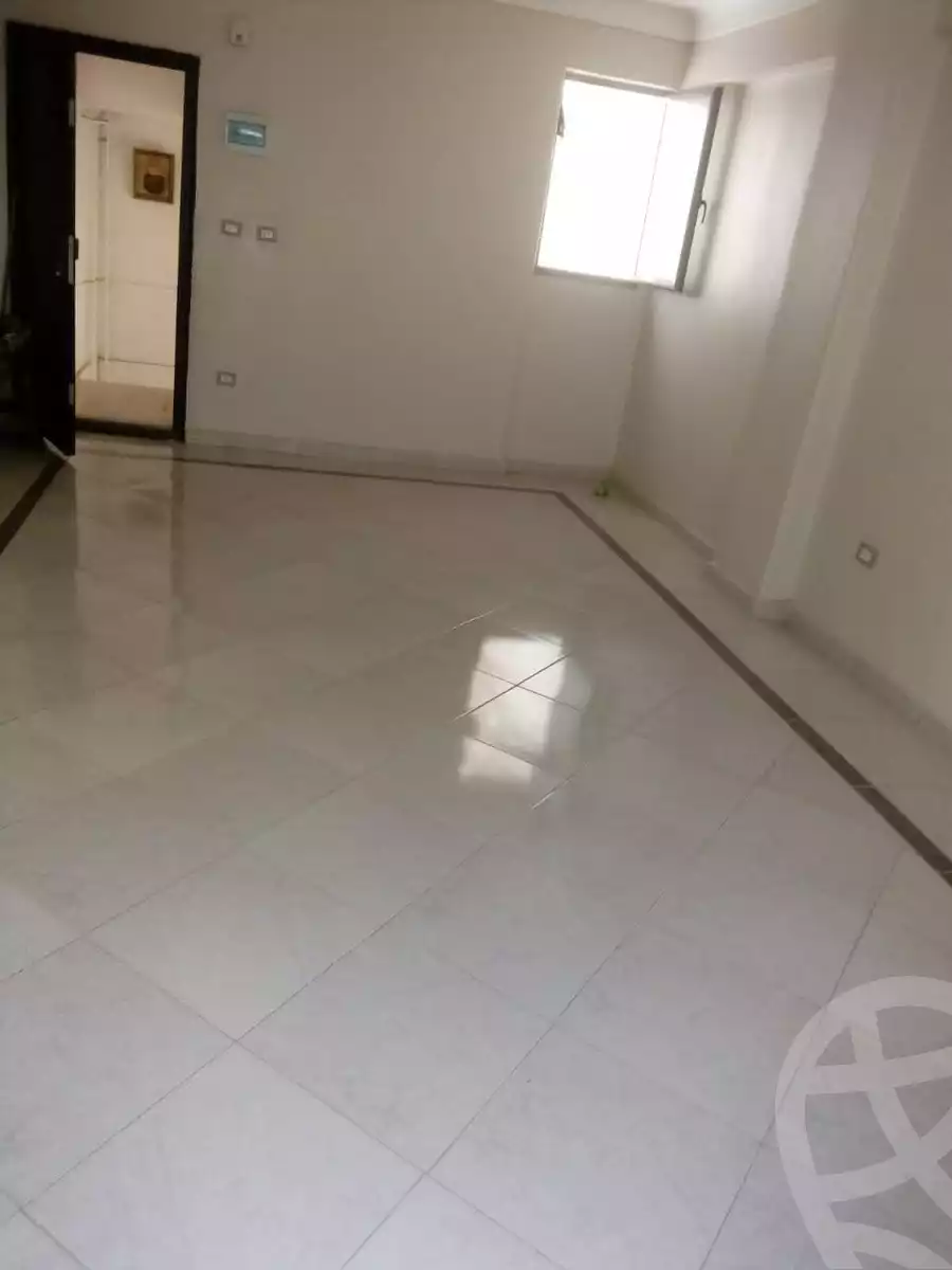 https://aqarmap.com.eg/ar/listing/5847351-for-rent-alexandria-l-jmy-el-kilo-21