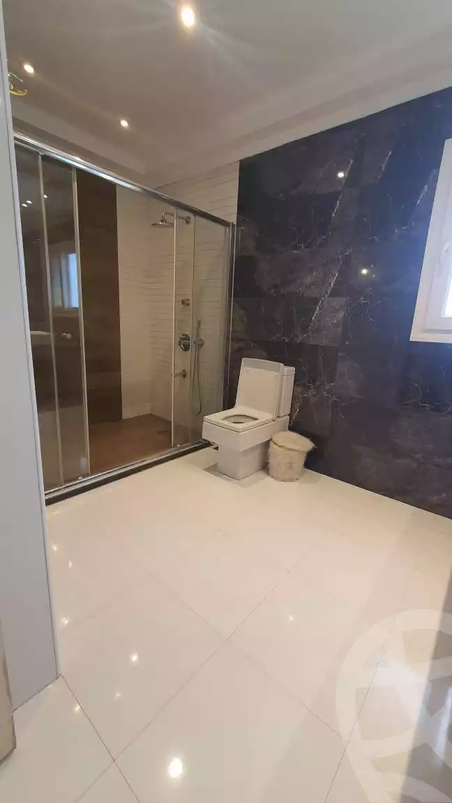 https://aqarmap.com.eg/en/listing/5848192-for-sale-cairo-new-cairo-compounds-mountain-view-1