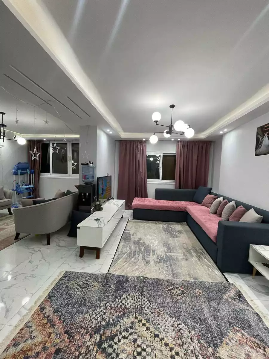 https://aqarmap.com.eg/en/listing/5848190-for-sale-cairo-shoubra-corniche-el-nile-st