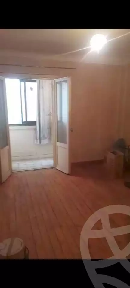https://aqarmap.com.eg/ar/listing/5848549-for-sale-alexandria-ganaklis-shr-mrtdy-bsh