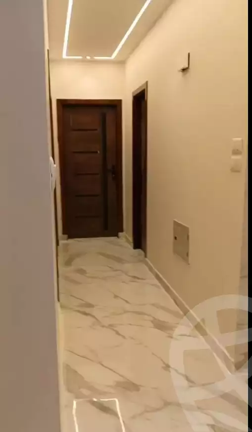 https://aqarmap.com.eg/en/listing/5848900-for-sale-cairo-mokattam-el-hadabah-el-wosta-compounds-vittoria-compound-seven-stars