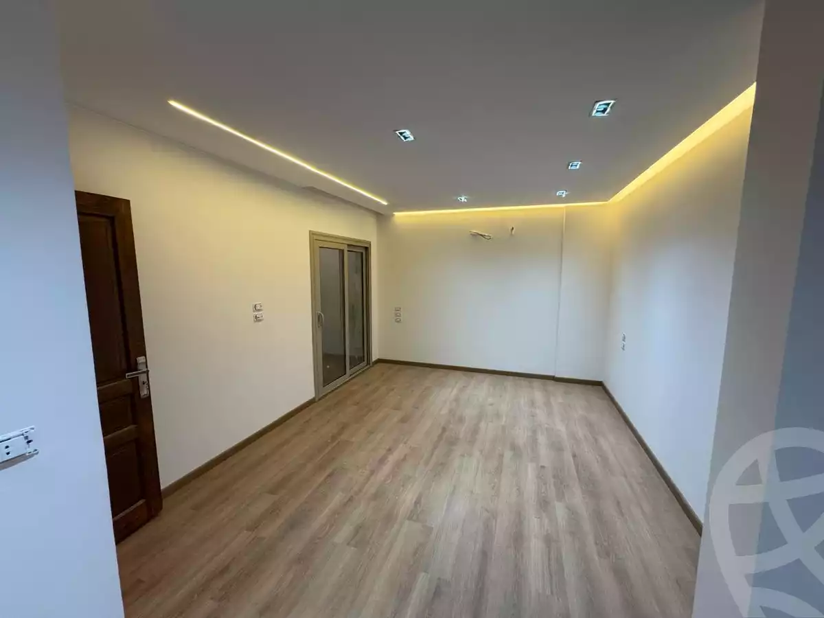 https://aqarmap.com.eg/en/listing/5849177-for-sale-cairo-new-cairo-compounds-galleria-mall-arabia