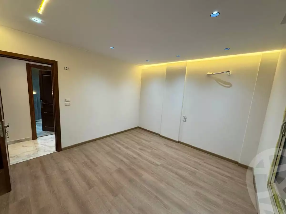 https://aqarmap.com.eg/en/listing/5849177-for-sale-cairo-new-cairo-compounds-galleria-mall-arabia