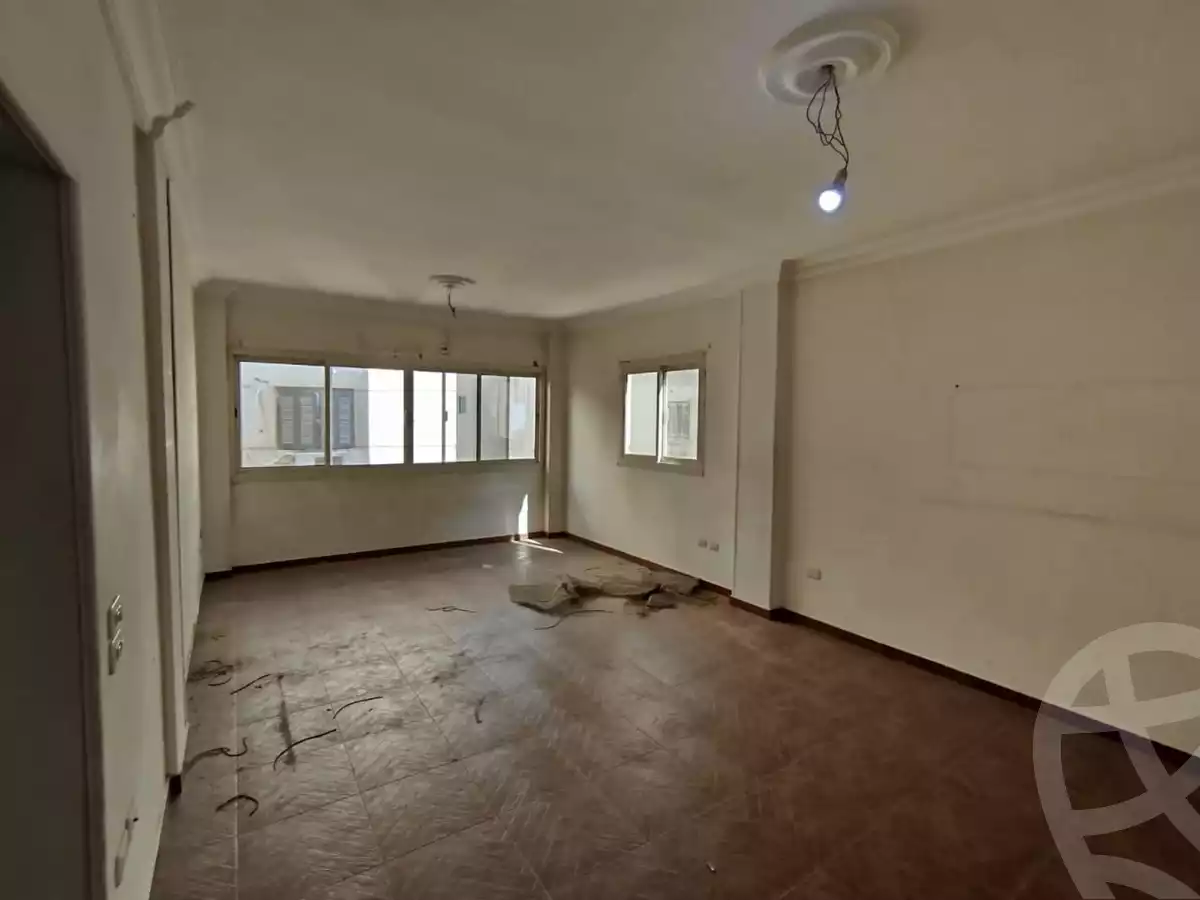 https://aqarmap.com.eg/ar/listing/5849922-for-sale-cairo-new-cairo-el-narges-el-narges-omarat-street-79