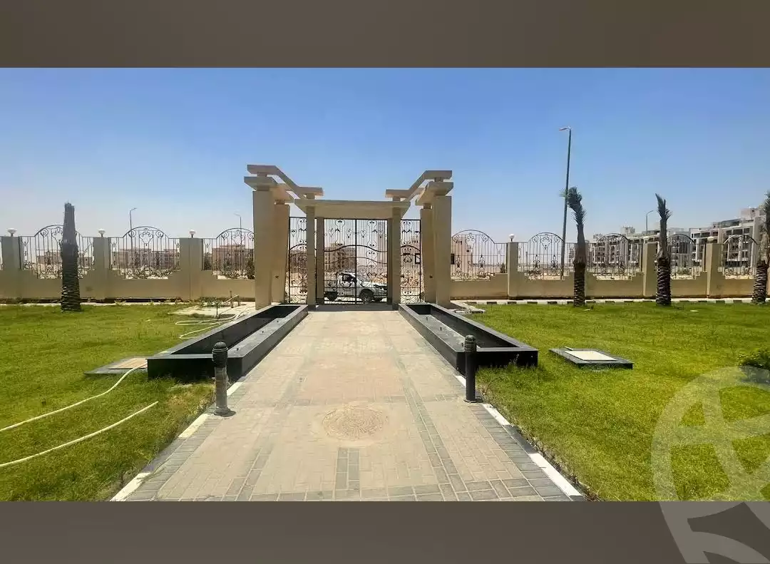 https://aqarmap.com.eg/en/listing/5850059-for-sale-cairo-new-cairo-compounds-la-maison-compound