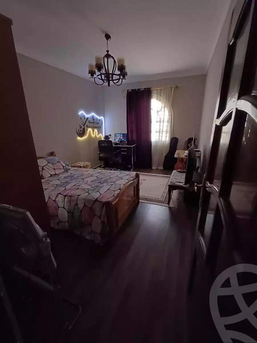 https://aqarmap.com.eg/en/listing/5850331-for-sale-cairo-new-cairo-first-settlement-neighbourhood-9-el-shaheed-mohammed-makkawi-st