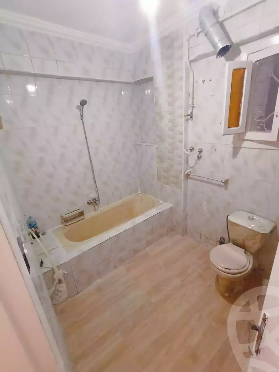 https://aqarmap.com.eg/en/listing/5851576-for-sale-alexandria-l-jmy-el-hanouvel-el-kholafaa-el-rashdeen-st