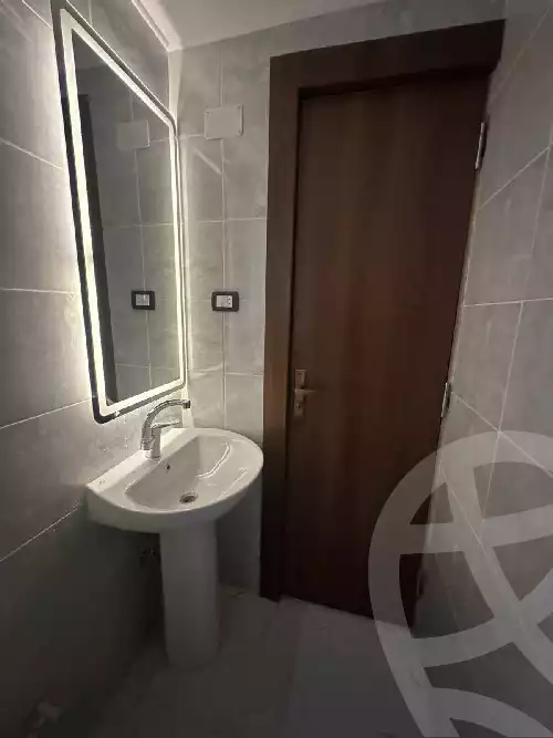 https://aqarmap.com.eg/en/listing/5851889-for-sale-asyut-asyut-city-el-helaly-st