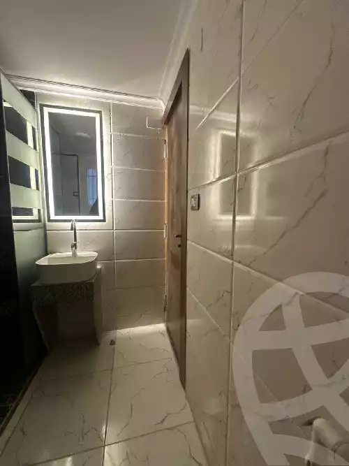 https://aqarmap.com.eg/en/listing/5851889-for-sale-asyut-asyut-city-el-helaly-st