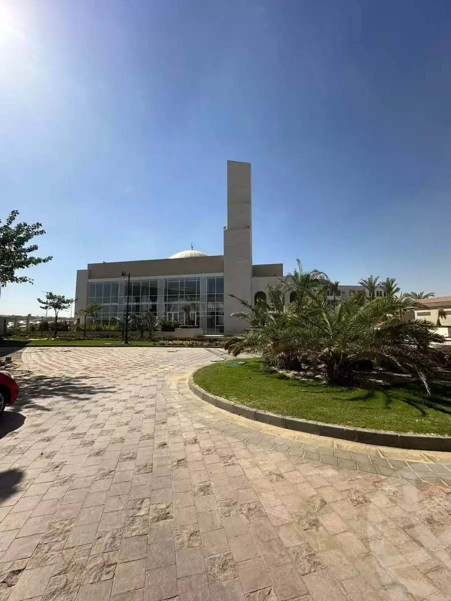 https://aqarmap.com.eg/en/listing/5853526-for-sale-cairo-el-sheikh-zayed-city-compounds-kmbwnd-fyldj-wyst-dr-llttwyr