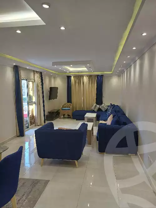 https://aqarmap.com.eg/en/listing/5856528-for-sale-cairo-el-sheikh-zayed-city-compounds-el-khamayel