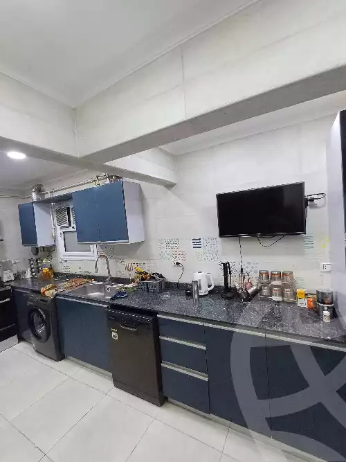 https://aqarmap.com.eg/en/listing/5856528-for-sale-cairo-el-sheikh-zayed-city-compounds-el-khamayel
