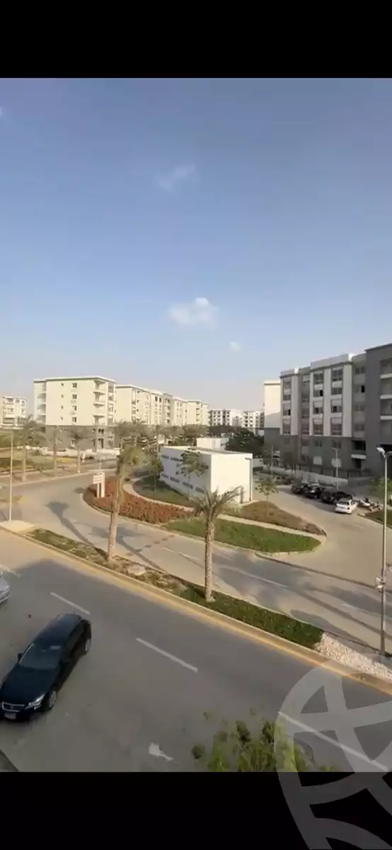 https://aqarmap.com.eg/ar/listing/5857421-for-sale-cairo-new-cairo-compounds-hyde-park-park-corner-hyde-park
