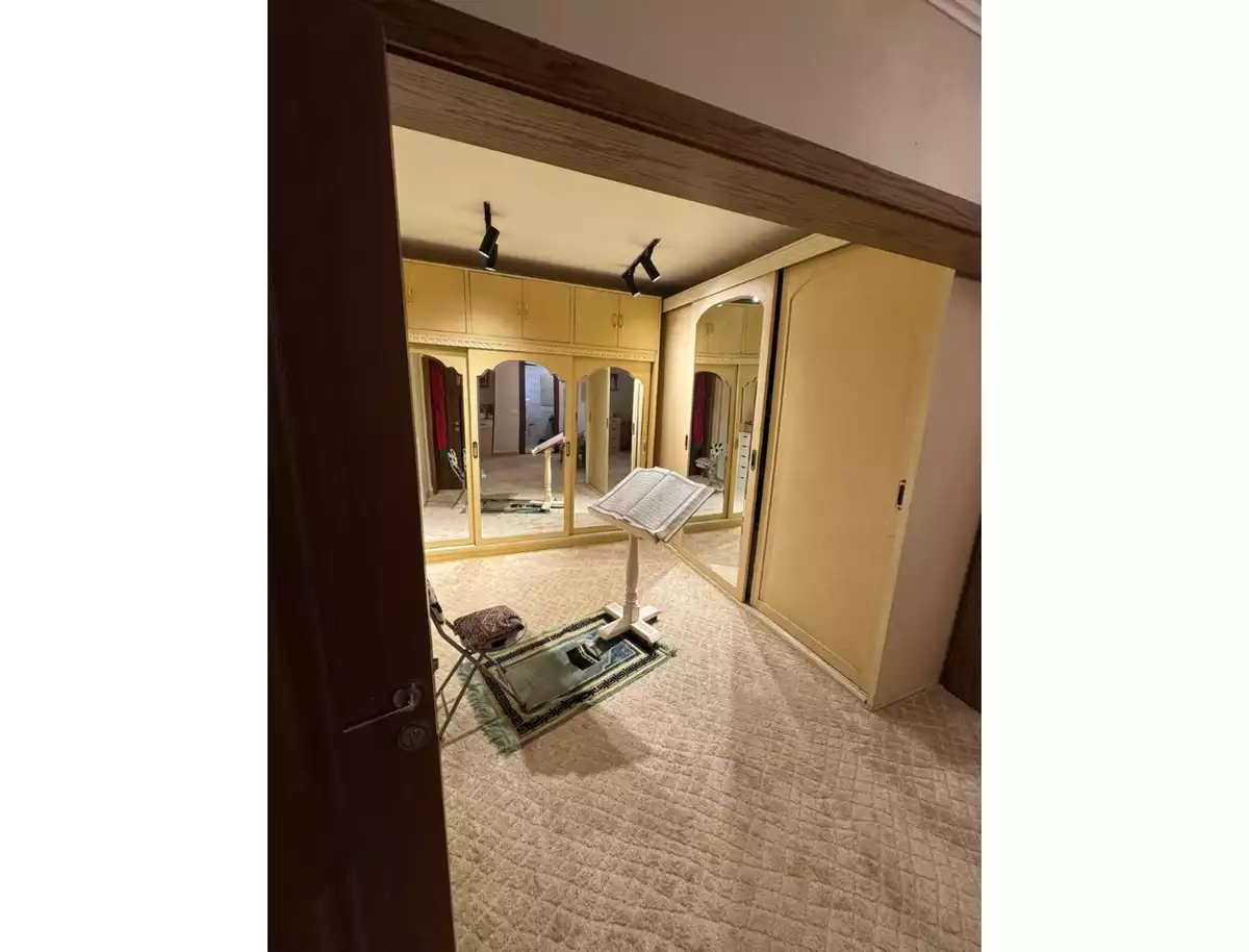 https://aqarmap.com.eg/en/listing/5857646-for-sale-cairo-el-sheikh-zayed-city-compounds-hadayek-el-mohandiseen