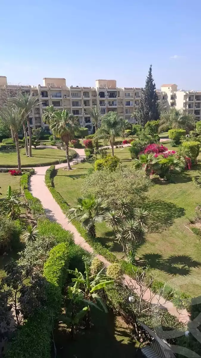 https://aqarmap.com.eg/en/listing/5857823-for-sale-cairo-el-sheikh-zayed-city-compounds-hadayek-el-mohandiseen