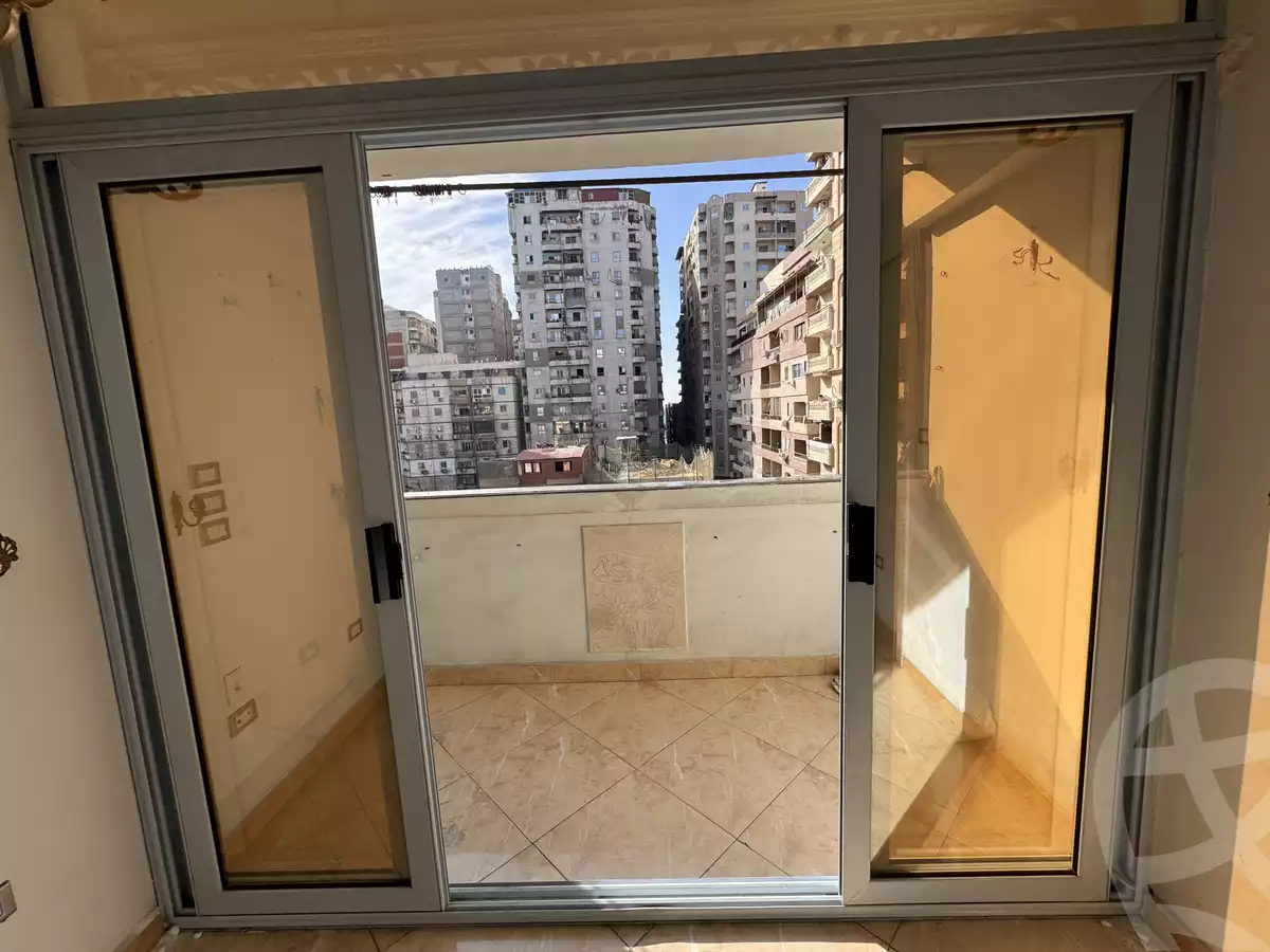 https://aqarmap.com.eg/ar/listing/5857519-for-rent-alexandria-sydy-bshr-sydy-bshr-bhry-mansour-el-qady-st