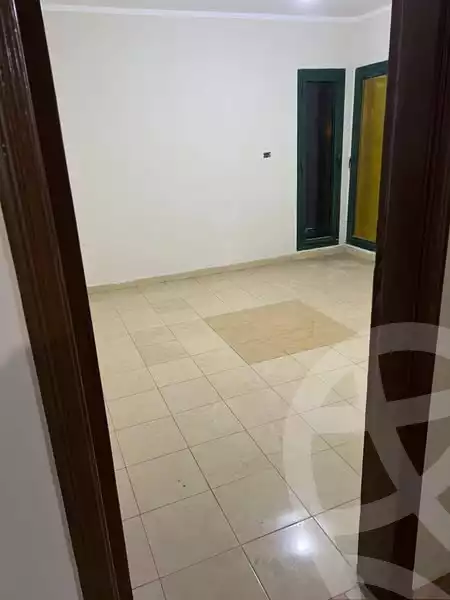 https://aqarmap.com.eg/en/listing/5862011-for-sale-cairo-helwan-helwan-el-sharkeya-mostafa-safwat-st