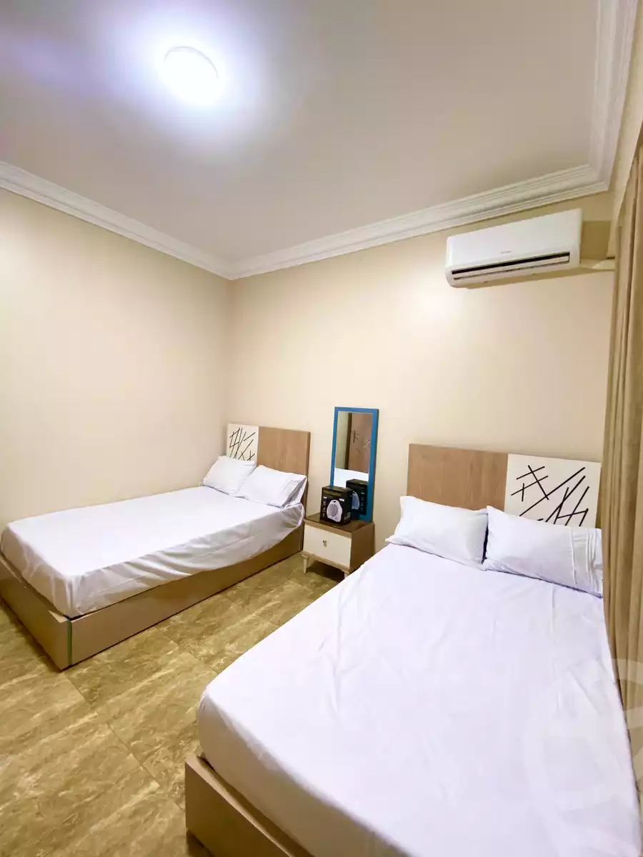 https://aqarmap.com.eg/en/listing/5863142-for-rent-cairo-new-cairo-compounds-el-mostashareen-compound