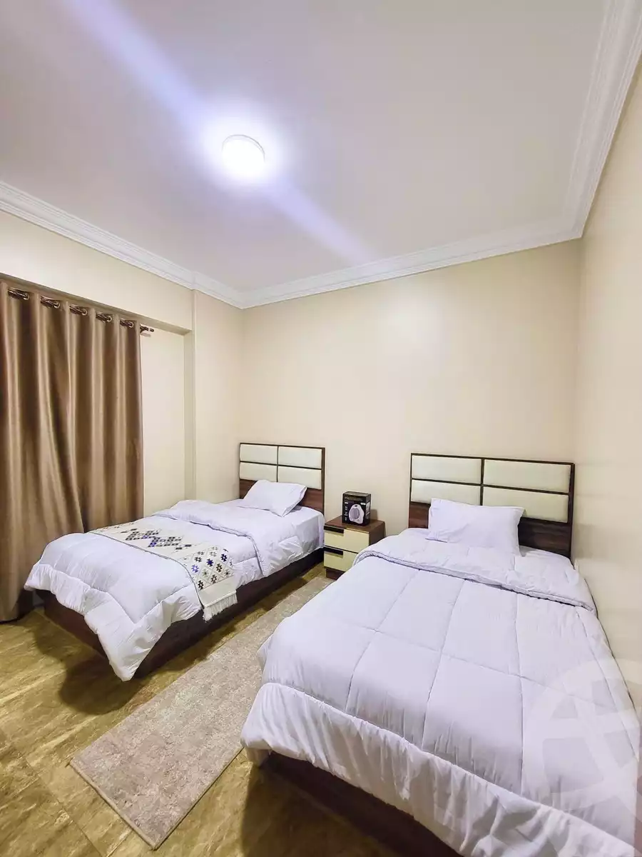https://aqarmap.com.eg/en/listing/5863142-for-rent-cairo-new-cairo-compounds-el-mostashareen-compound