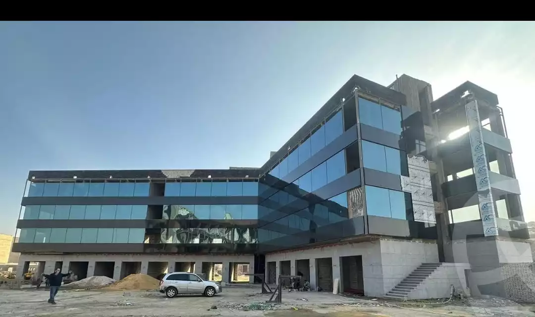 https://aqarmap.com.eg/en/listing/5864773-for-sale-cairo-new-cairo-compounds-rio-mall