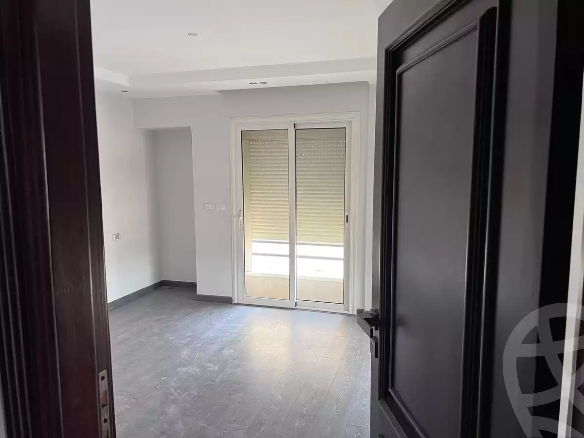 https://aqarmap.com.eg/en/listing/5865236-for-rent-cairo-new-cairo-compounds-the-square