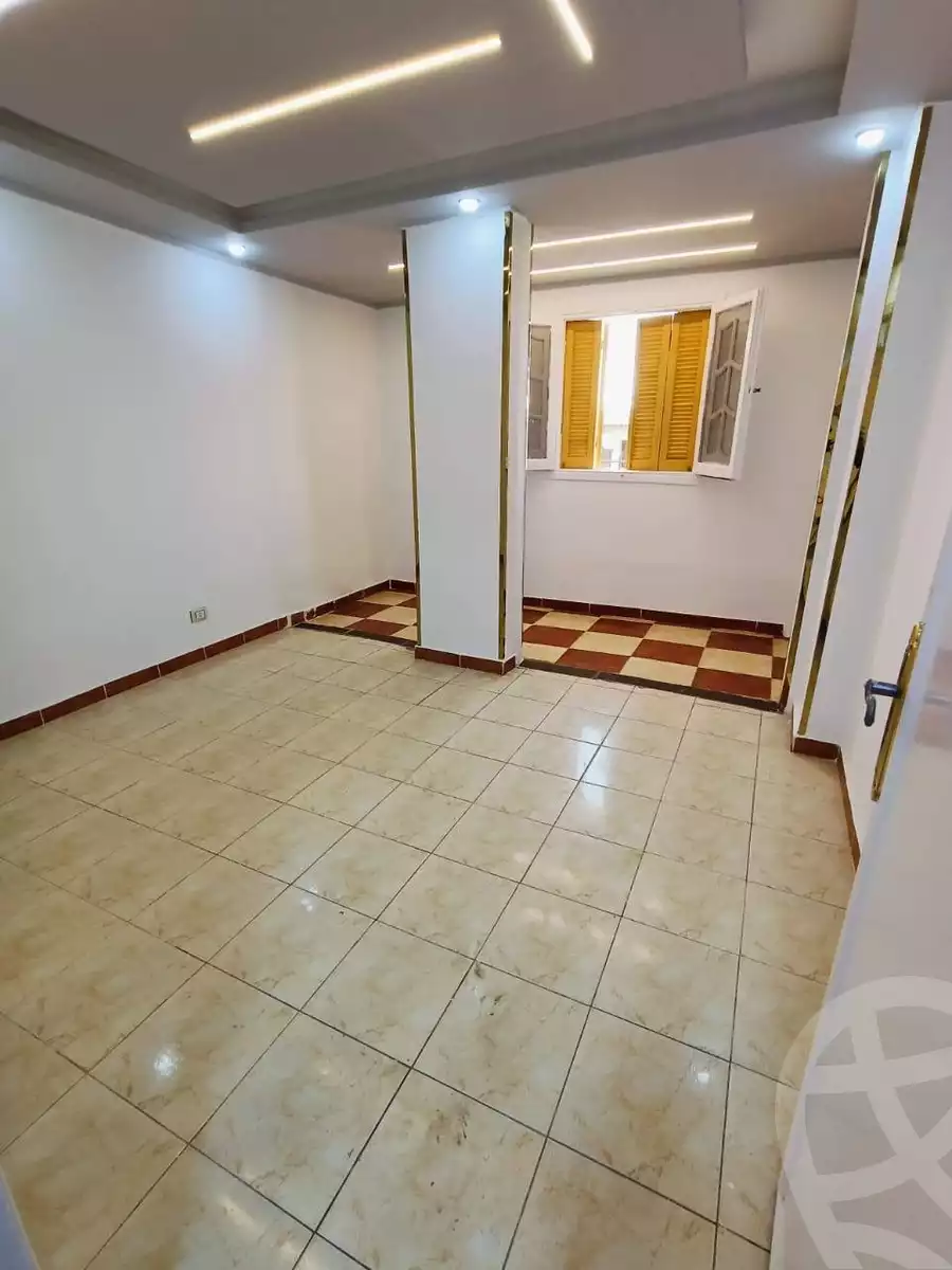https://aqarmap.com.eg/en/listing/5865980-for-sale-alexandria-l-jmy-shataa-el-nakheel-street-2